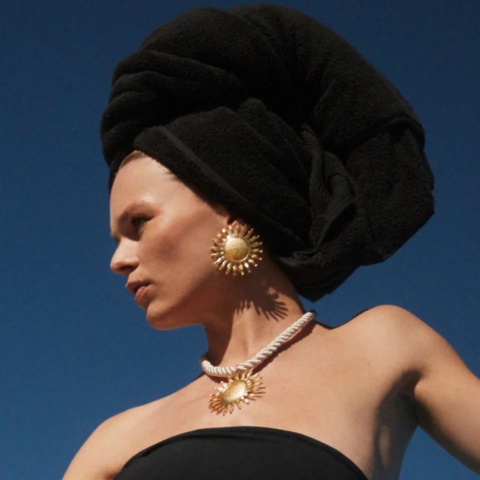 New - Zara Golden Sun Earrings 1 Pair